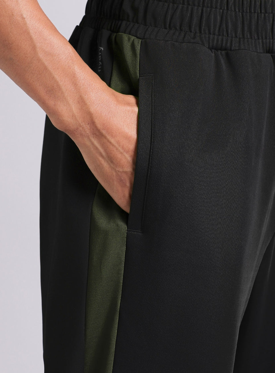 Men's Black Stay in Motion Running Joggers