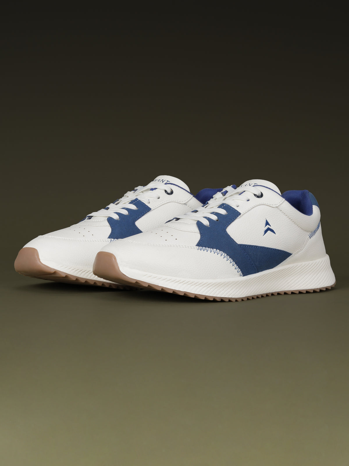 Avant Men's MotionCore Running Shoes - White/Royal Blue