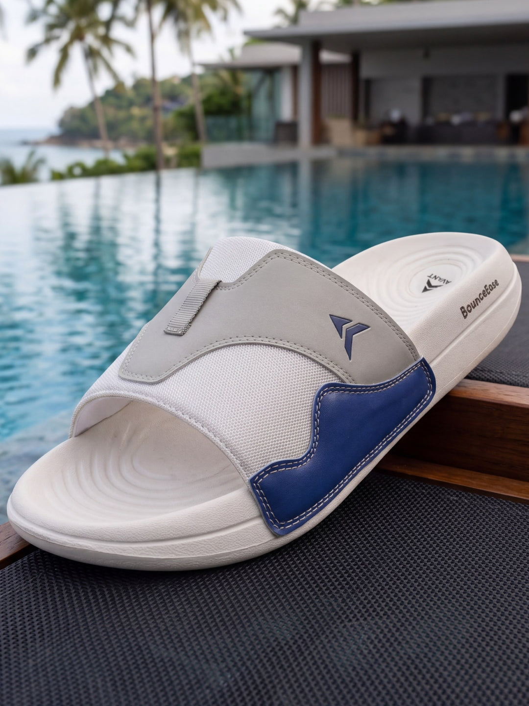Avant Men's SoftStride Sliders - White/Blue