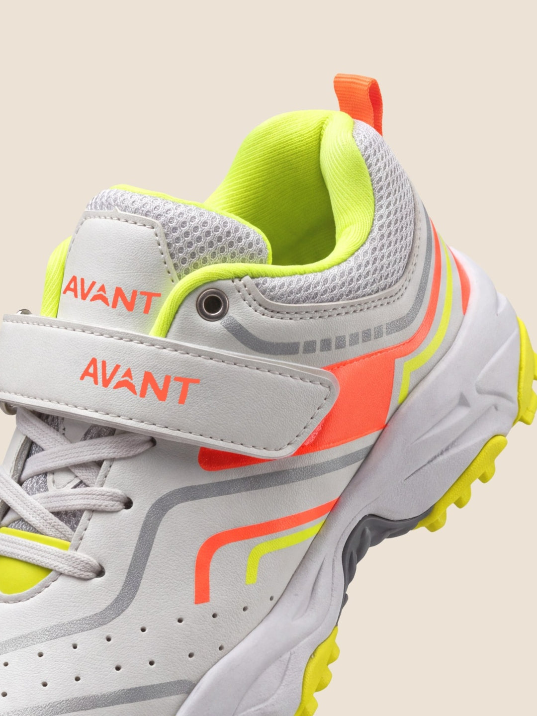 Avant Kids Impact Cricket Shoes - White