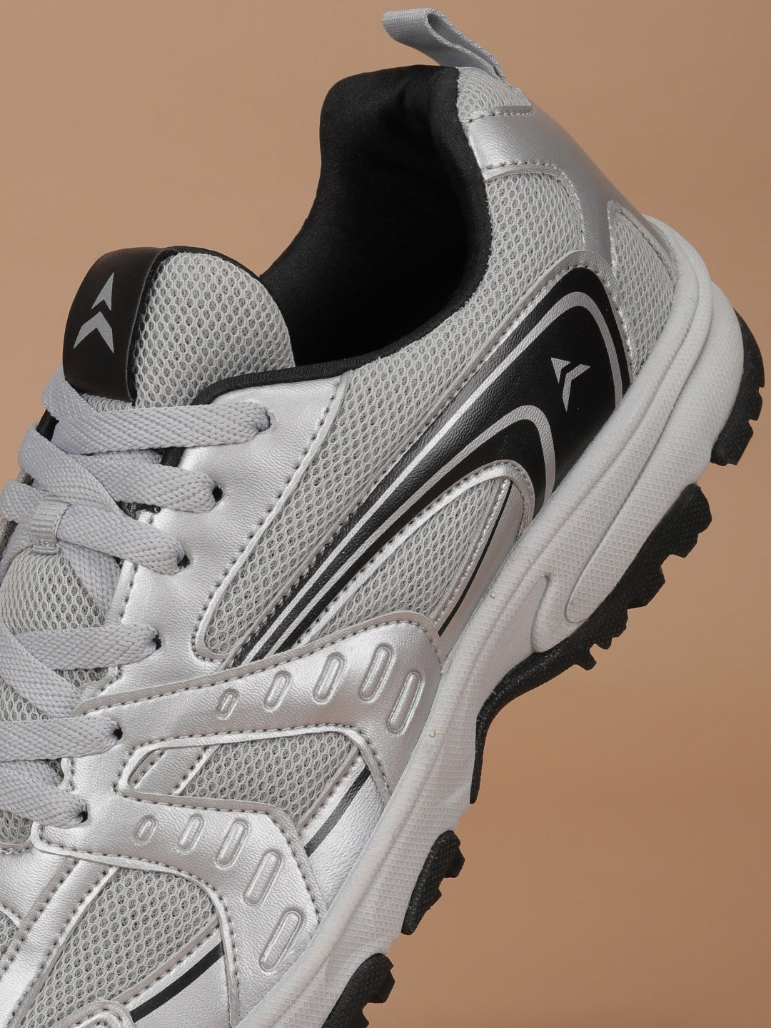 Avant Men's RetroVolt Sneakers - Met Silver