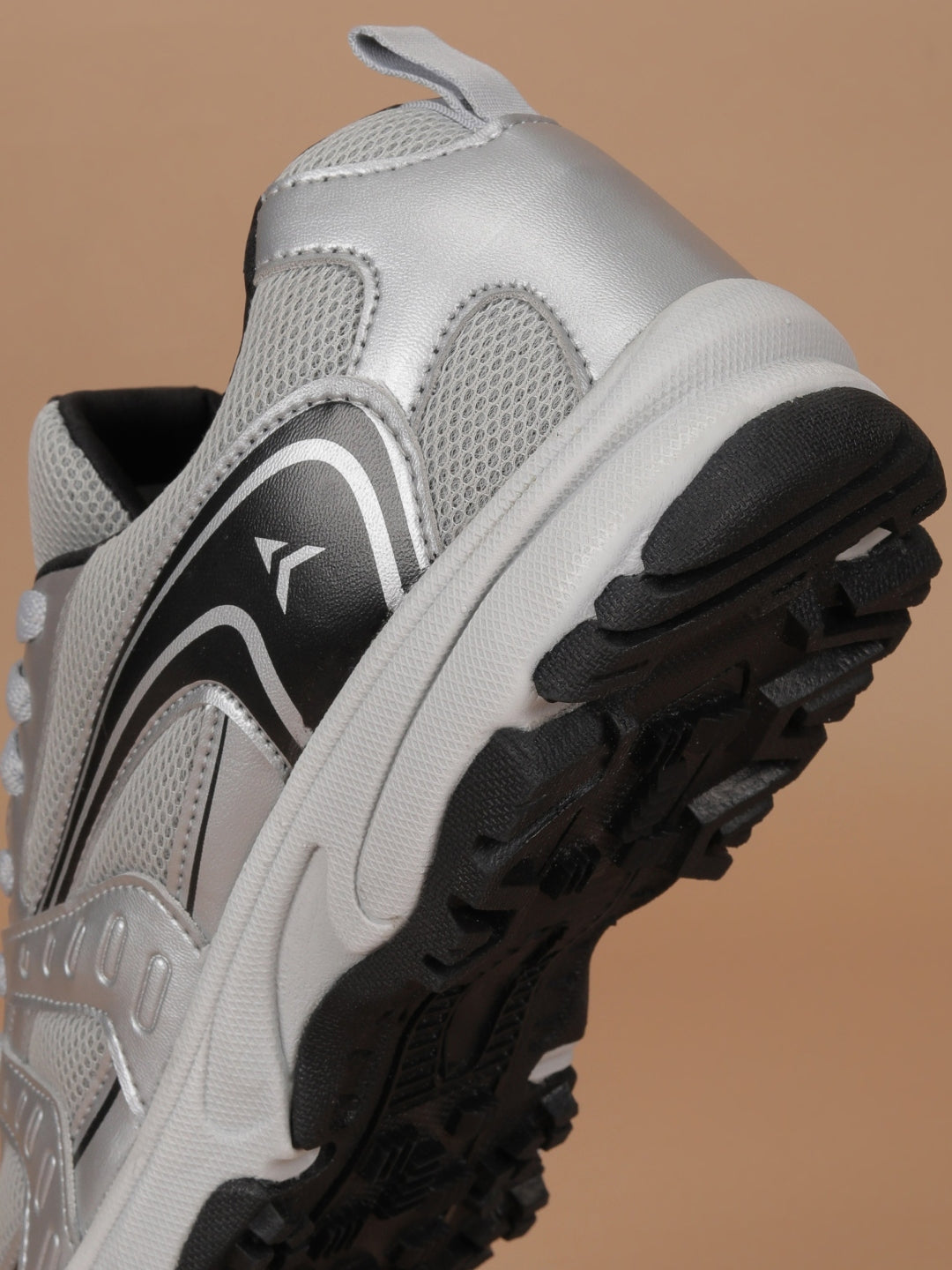 Avant Men's RetroVolt Sneakers - Met Silver