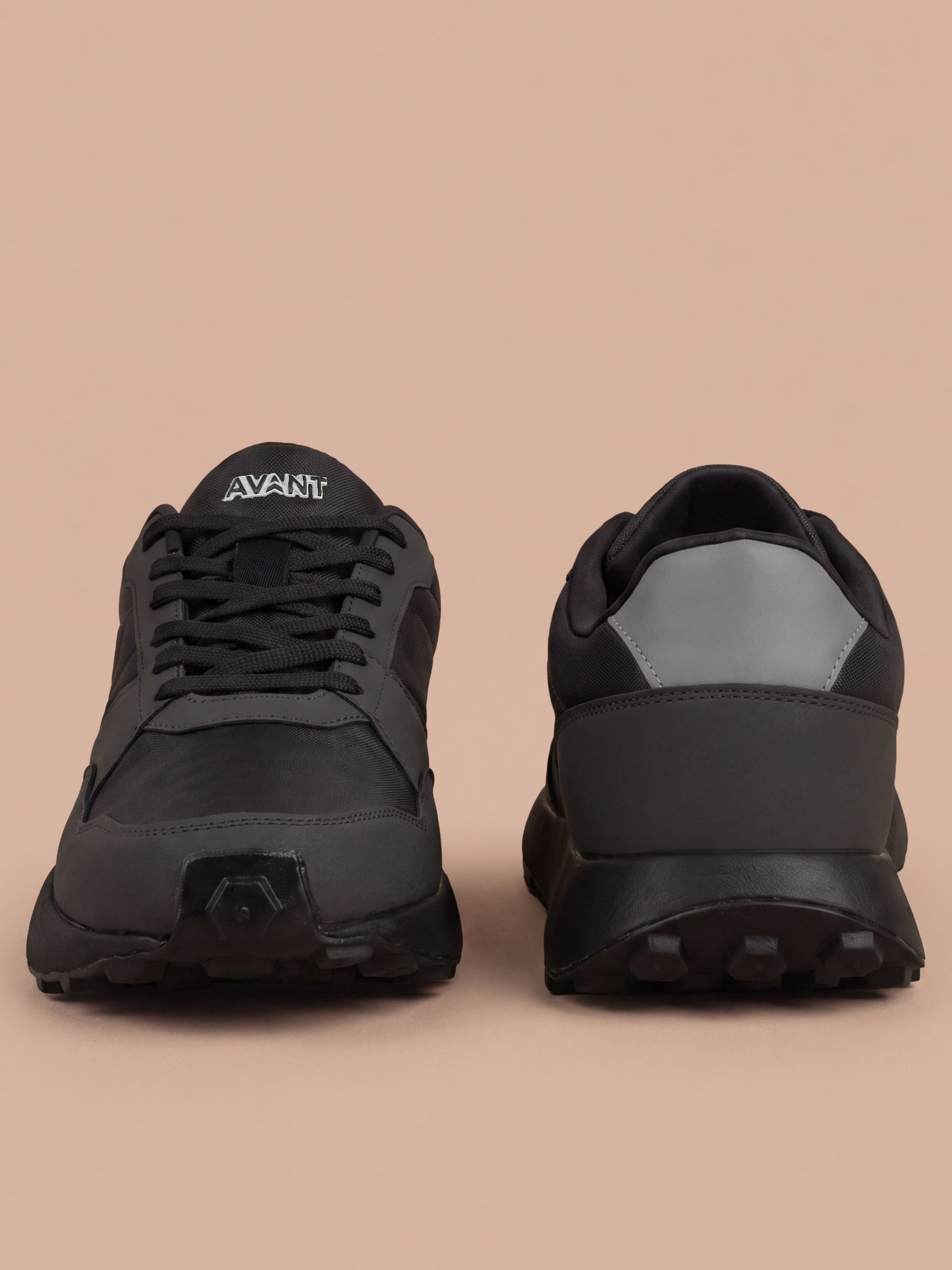 Avant Men's MotionGrid Running Shoes - Black