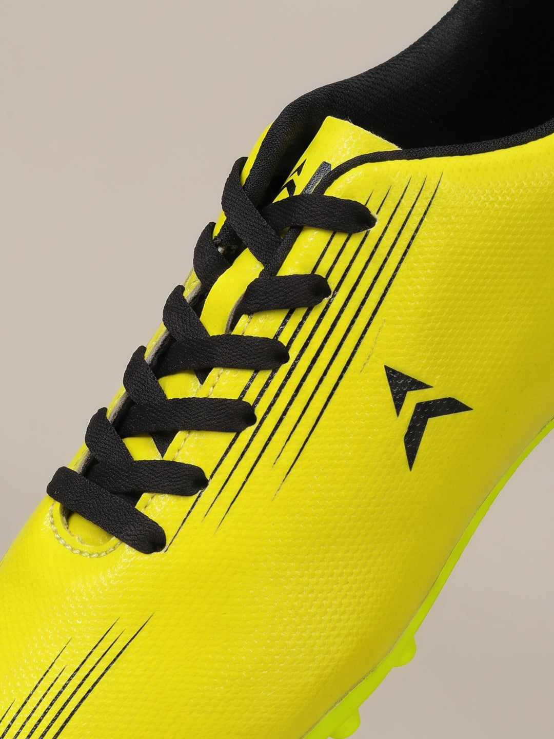 Avant Men's ControlEdge Football Shoes - Neon