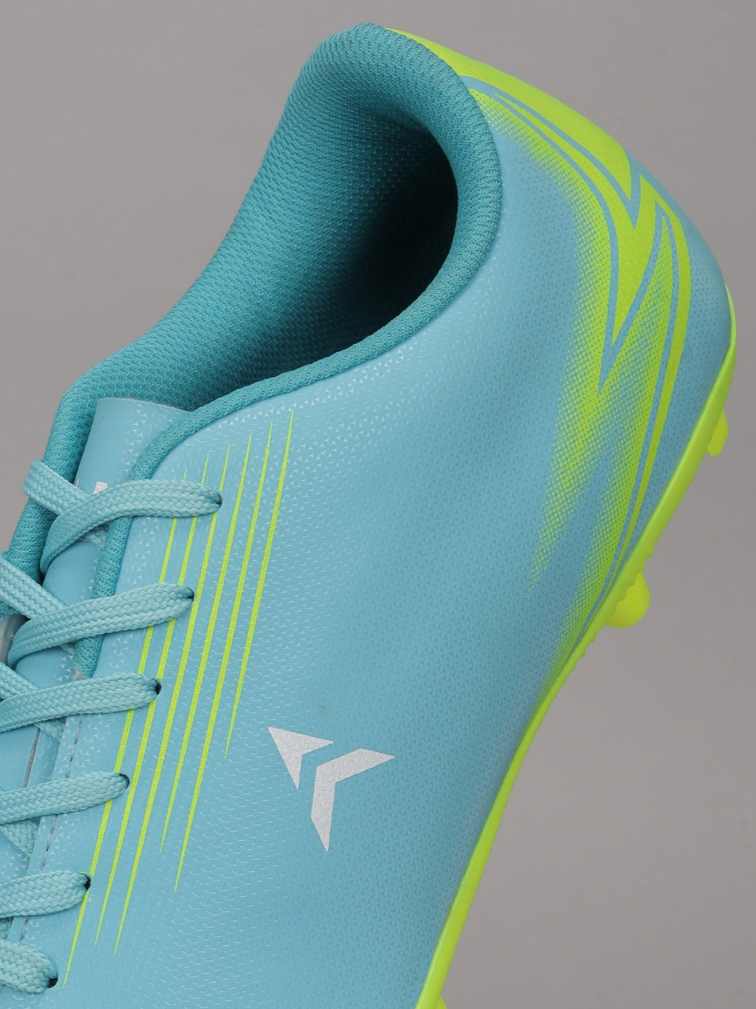 Avant Men's ControlEdge Football Shoes - Sky Blue