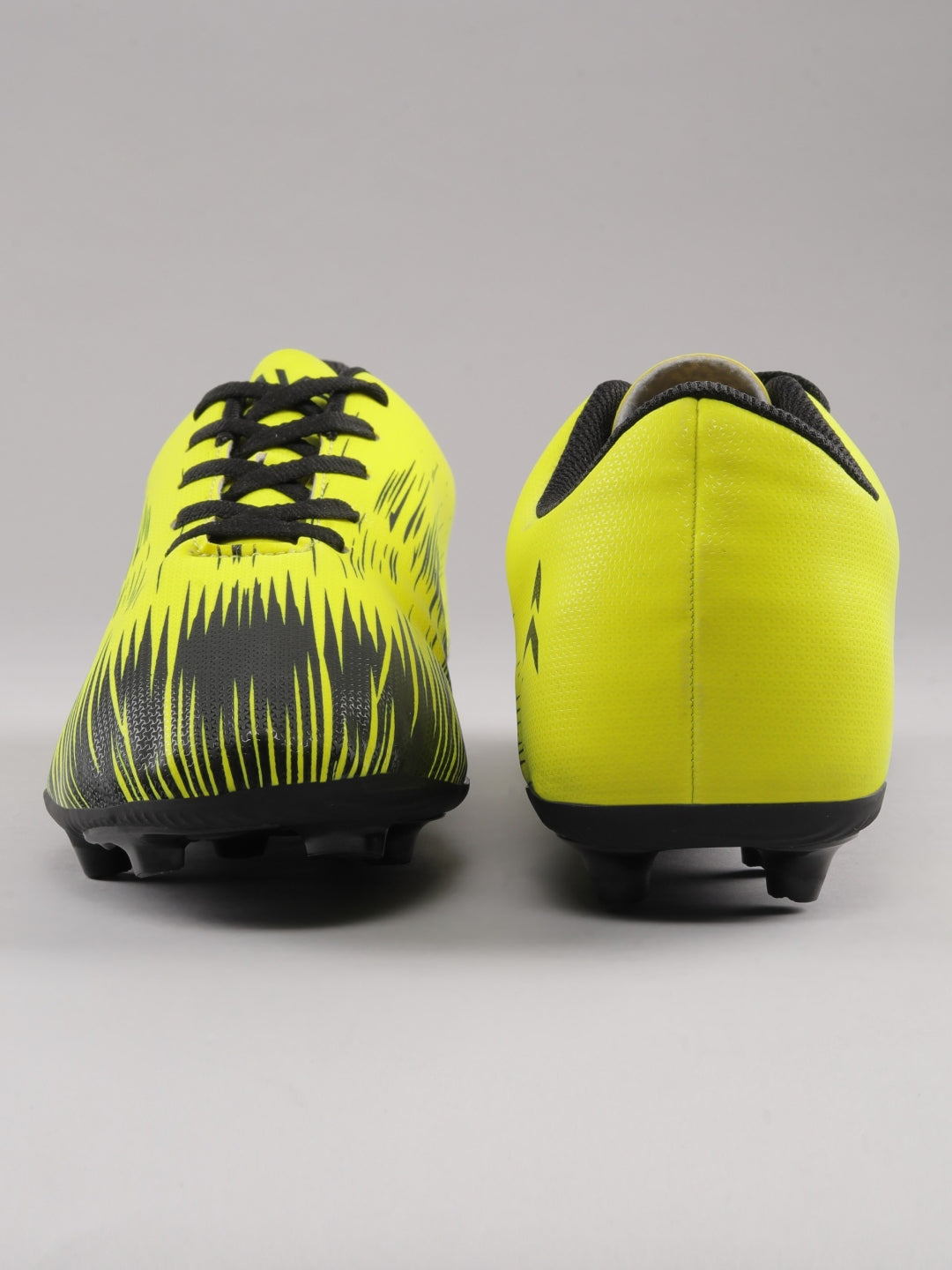 Avant Men's PrimeStrike Football Shoes - Neon