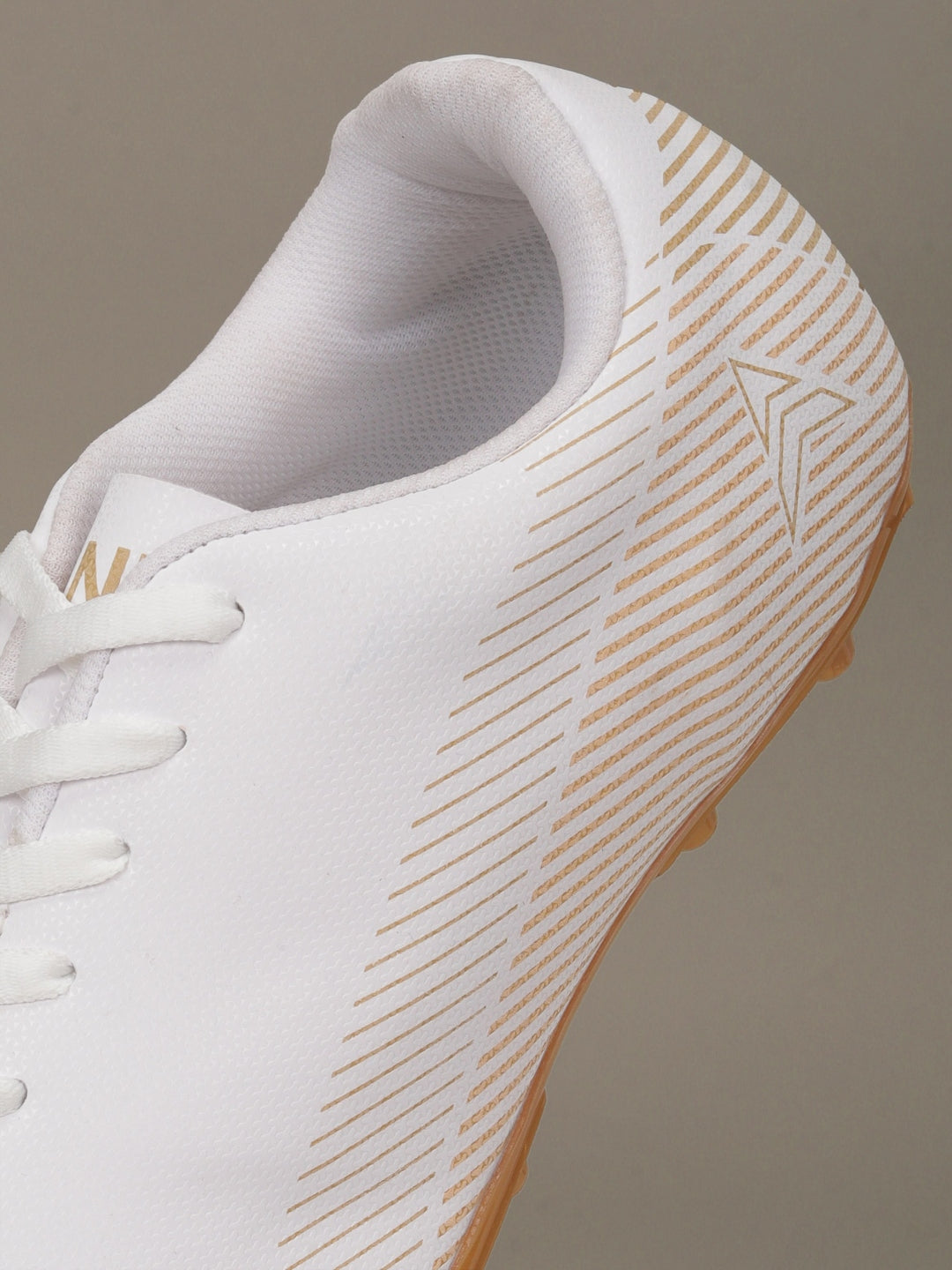 Avant Men's MatchStride Football Shoes - White/Gold