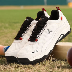 Avant Men's Striker Cricket Shoes - White /Black