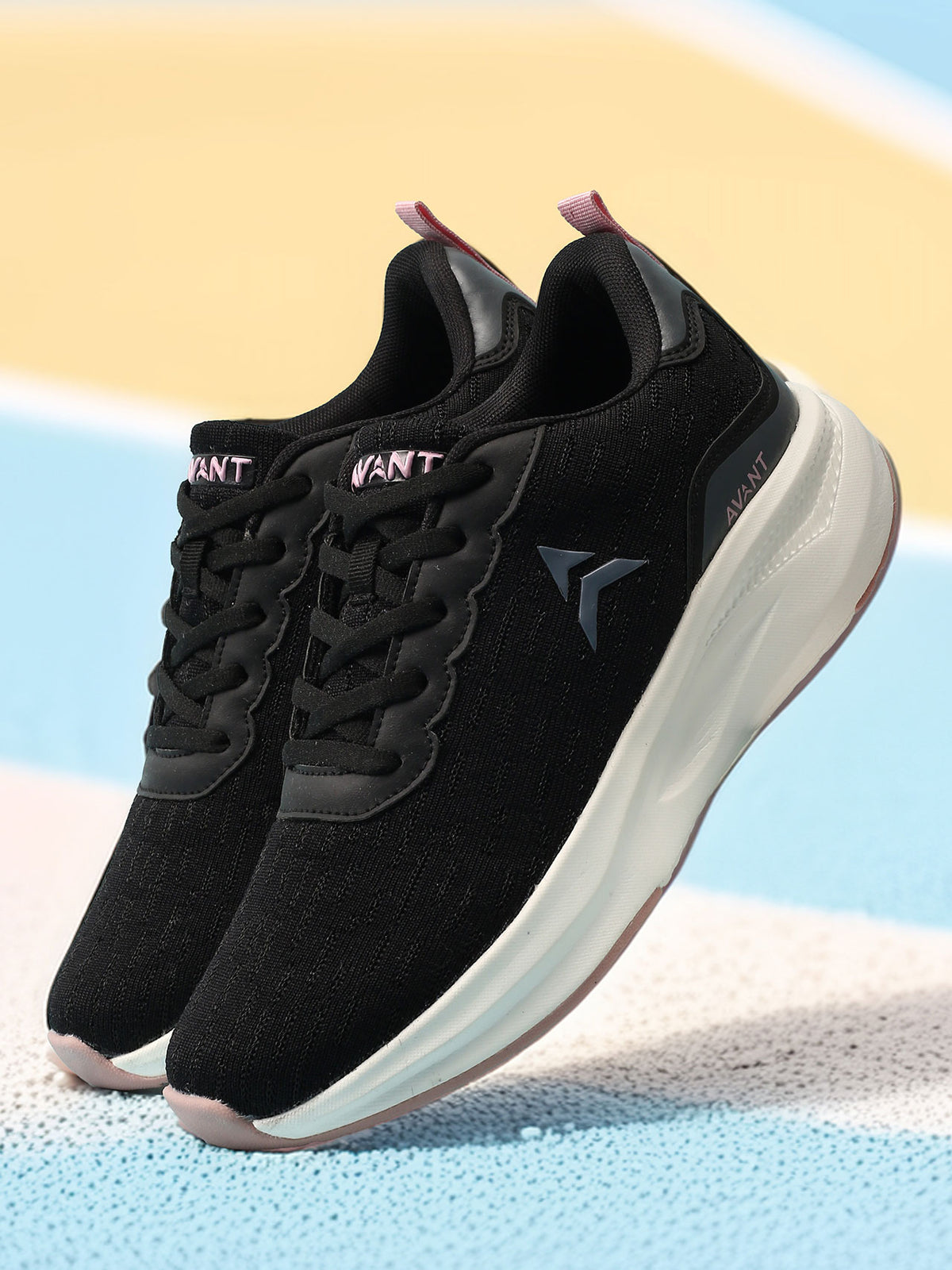 Avant Women's Aura Running Shoes - Black