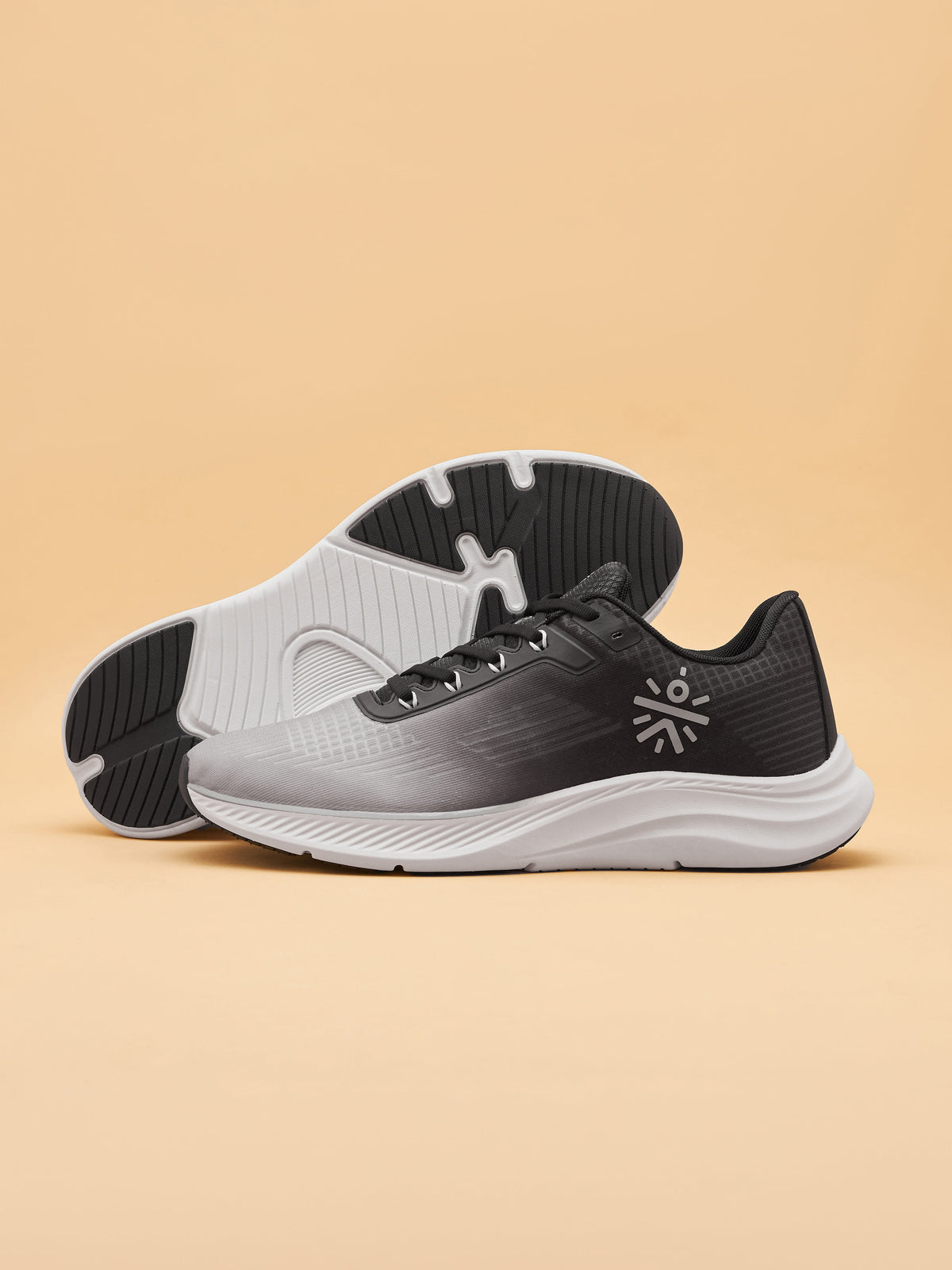 cult Thunderbird Men Running Shoes - Black/Ash Grey