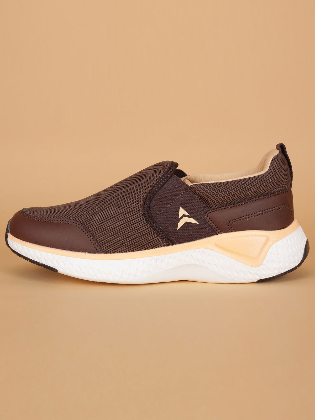 Avant Women's Sway Slip On Walking Shoes - Brown
