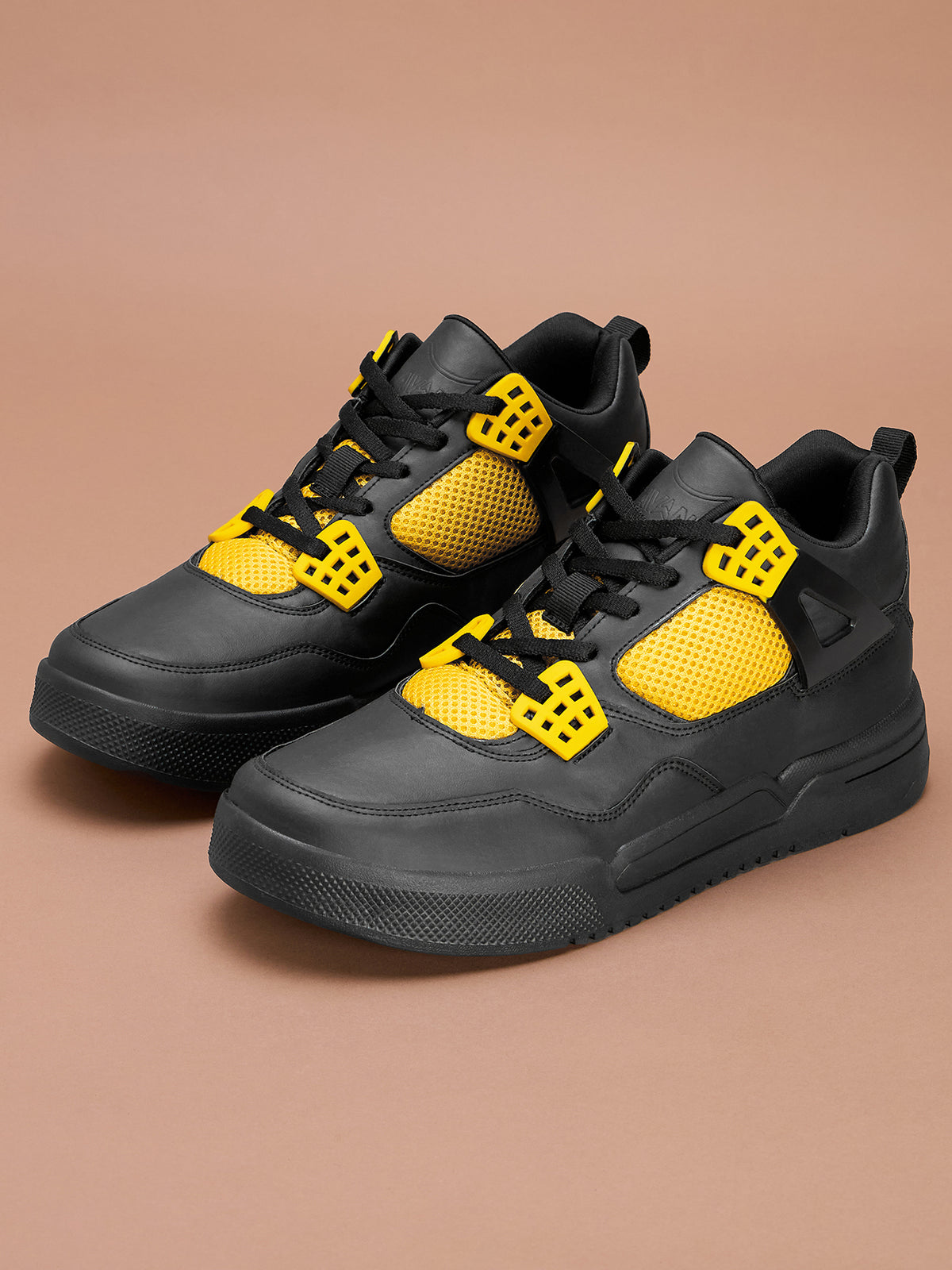 Avant Men's Felix Sneaker Shoes - Black / Yellow