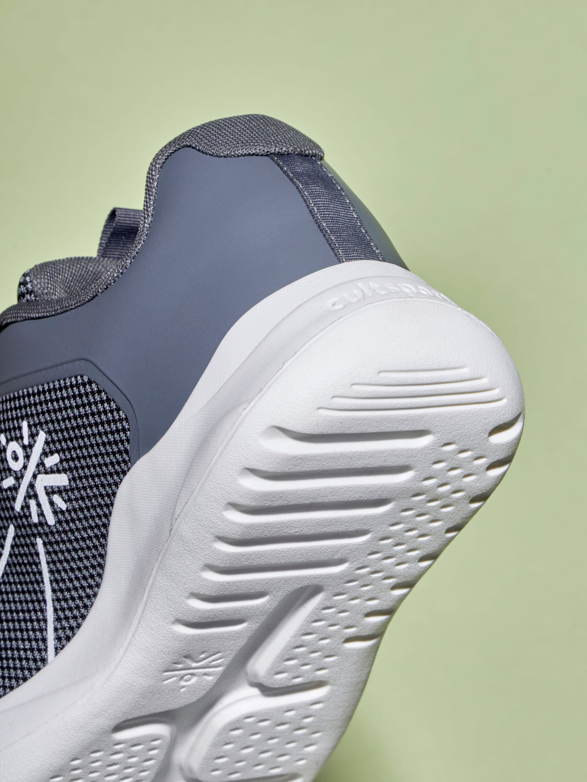 cult Dash Men Running Shoes