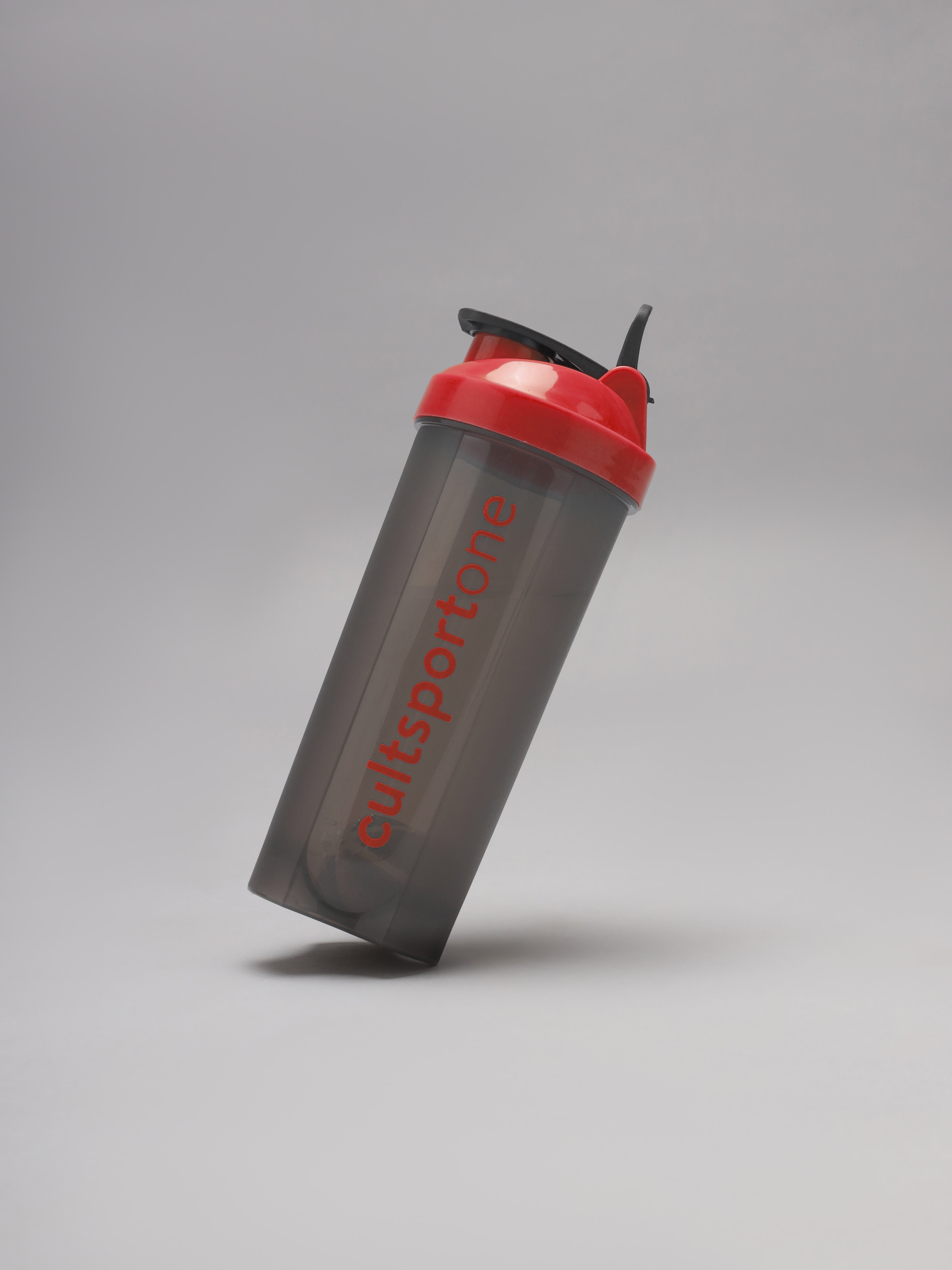Spill Proof Flip Top Shaker with Blender Ball