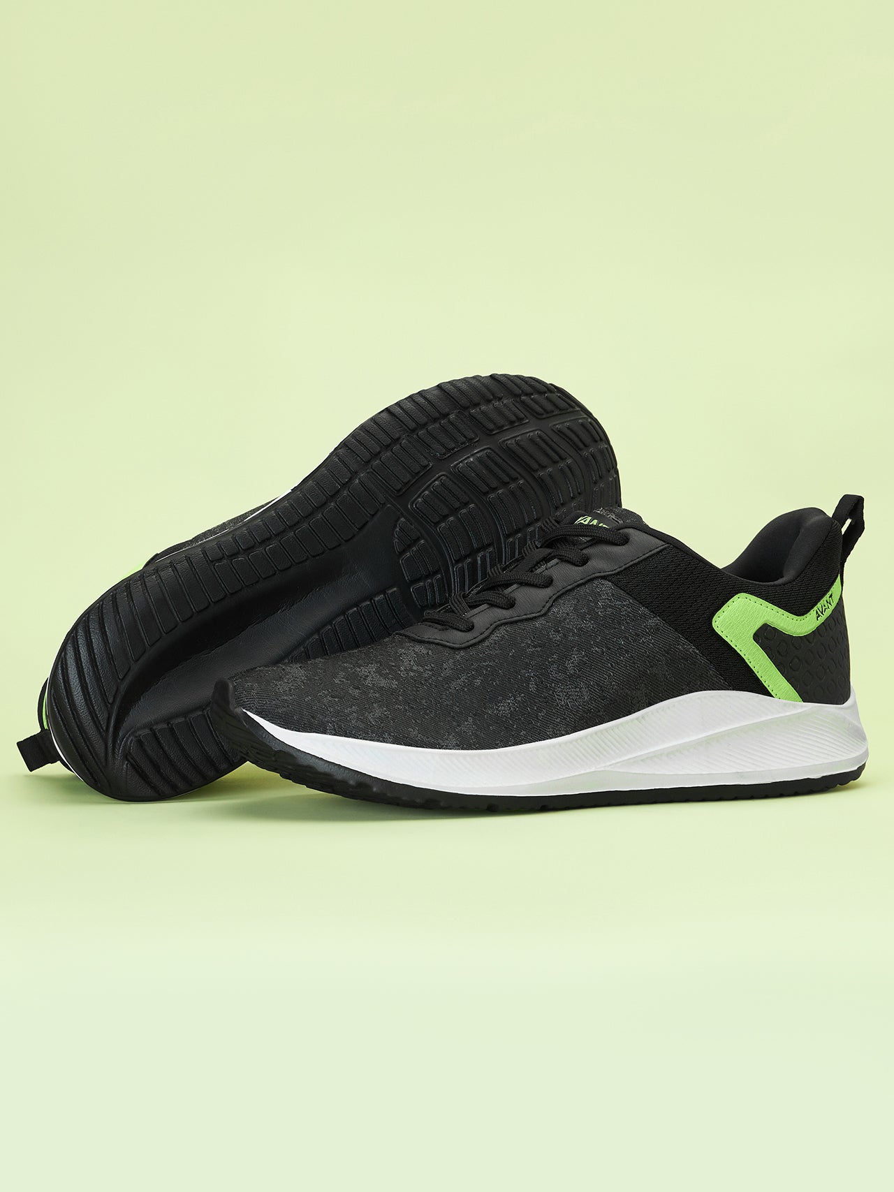 Avant Men's Omega Walking shoes-Black