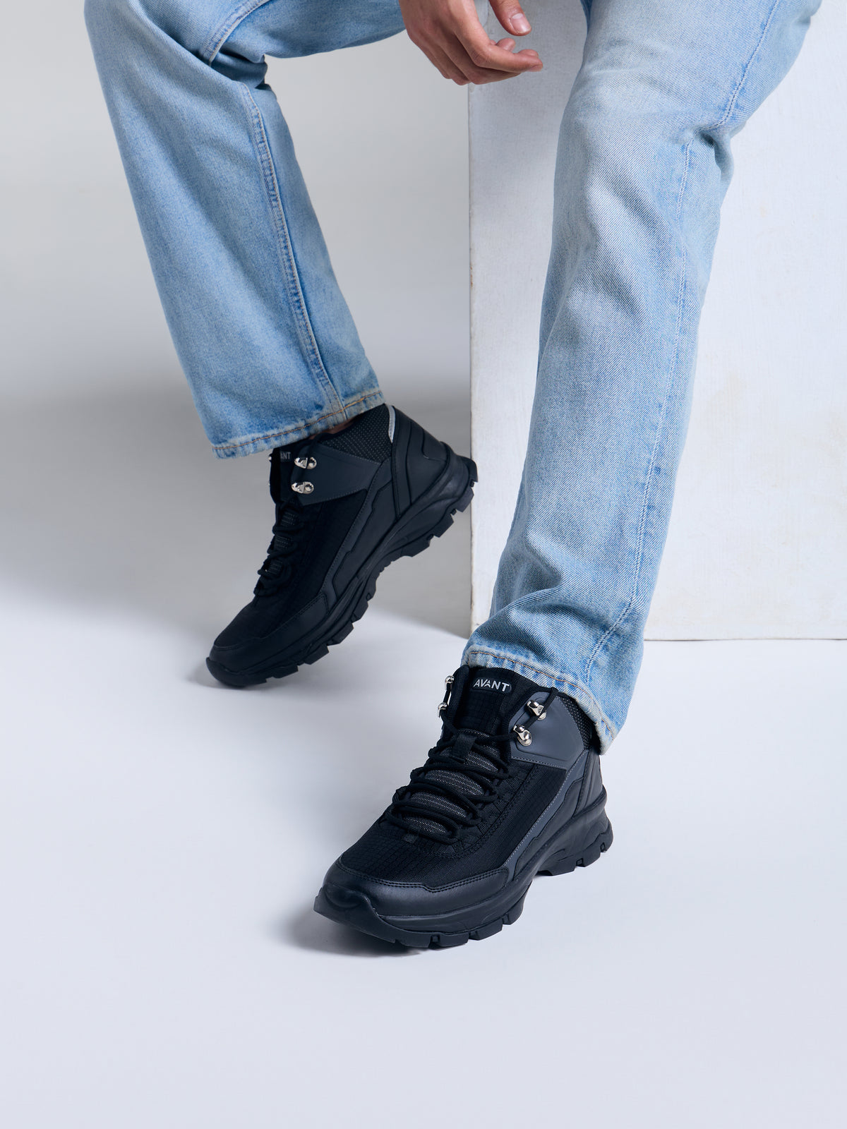 Avant Men's TerraTread Outdoor Shoes - Black
