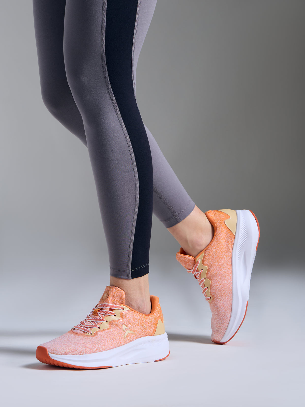Avant Women's Voltura Sneaker Shoes - Orange