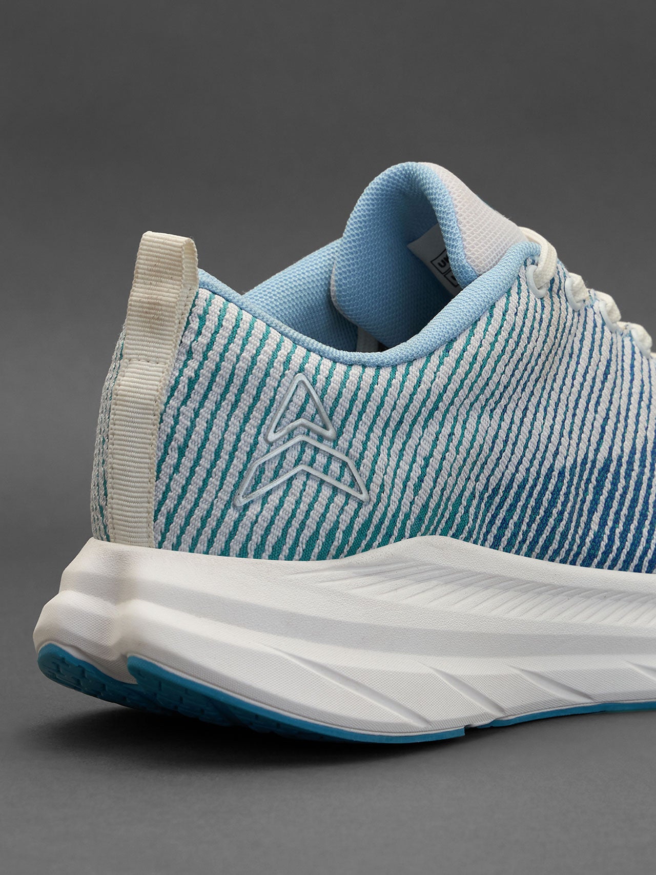 Avant Men's Matrix Running Shoes-Blue