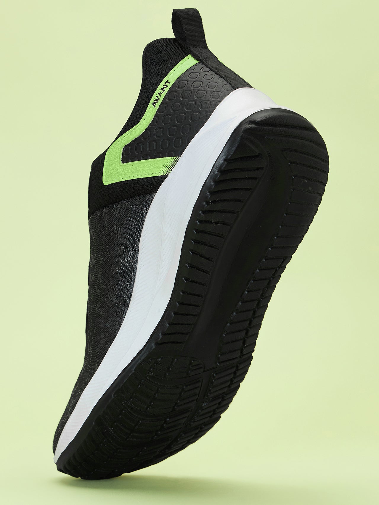 Avant Men's Omega Walking shoes-Black