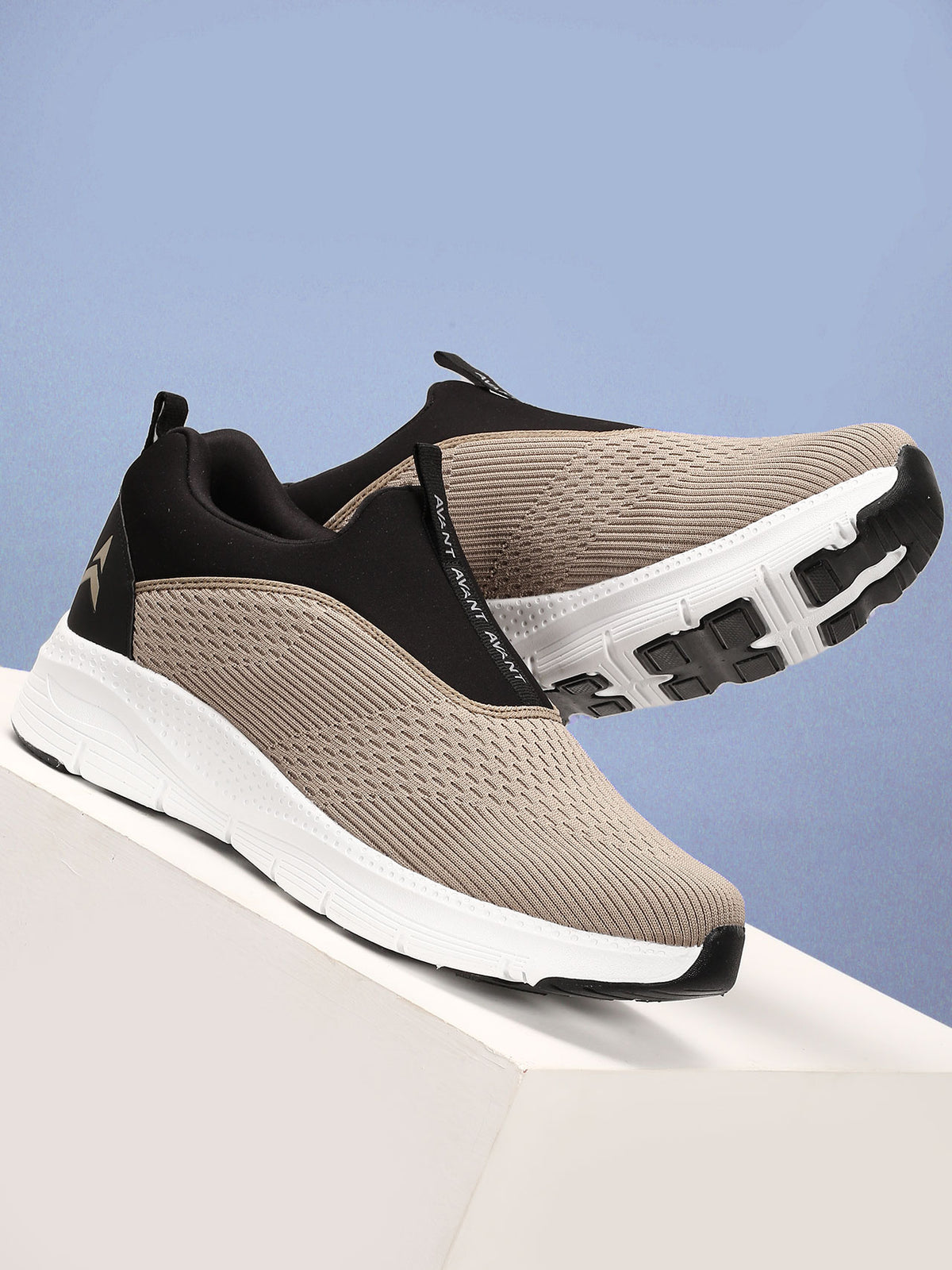 Avant Men's Sigma Slip-On Walking Shoes - Tan Brown