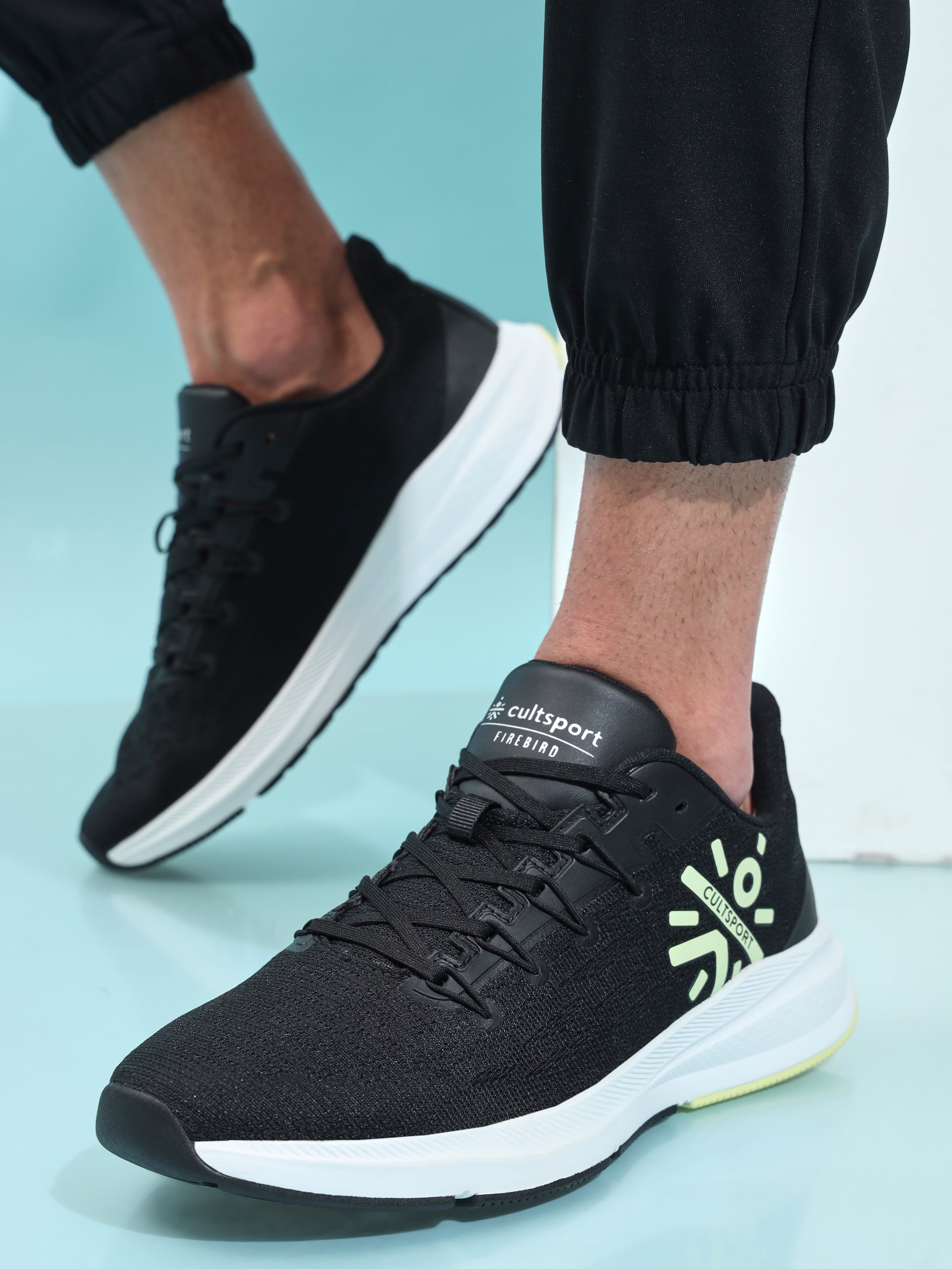 cult Firebird Men Running Shoes - Black