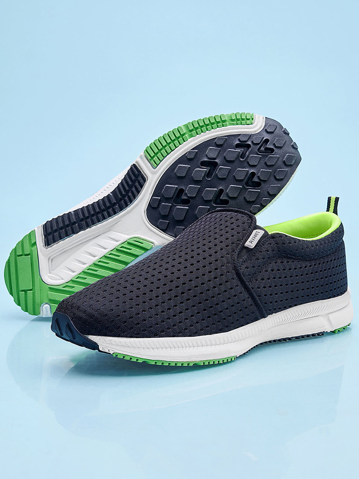 Avant Men's Bolt Slip-On Training Shoes - Black