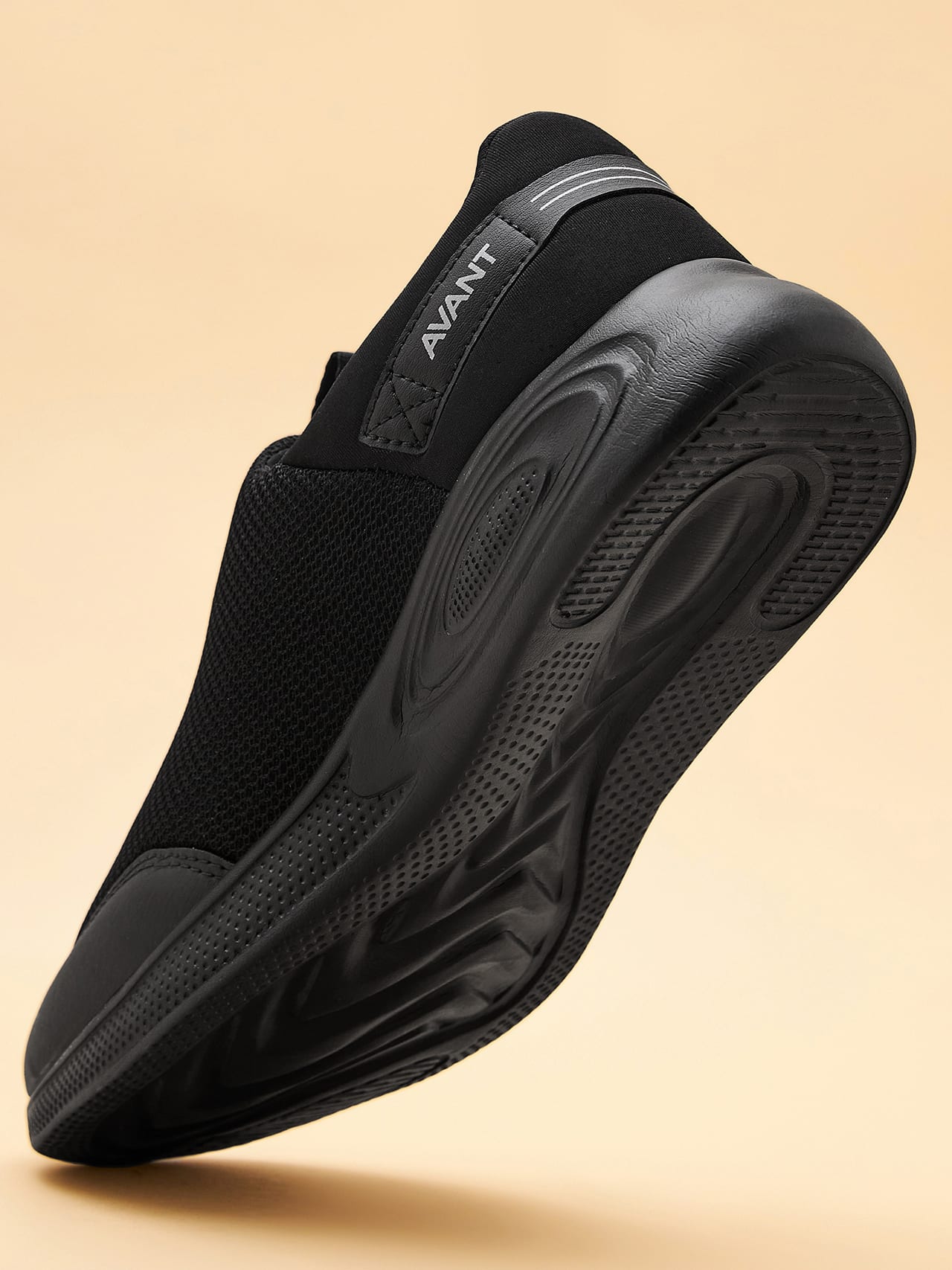 Avant Men's Comfit Slip-On Walking Shoes - Black