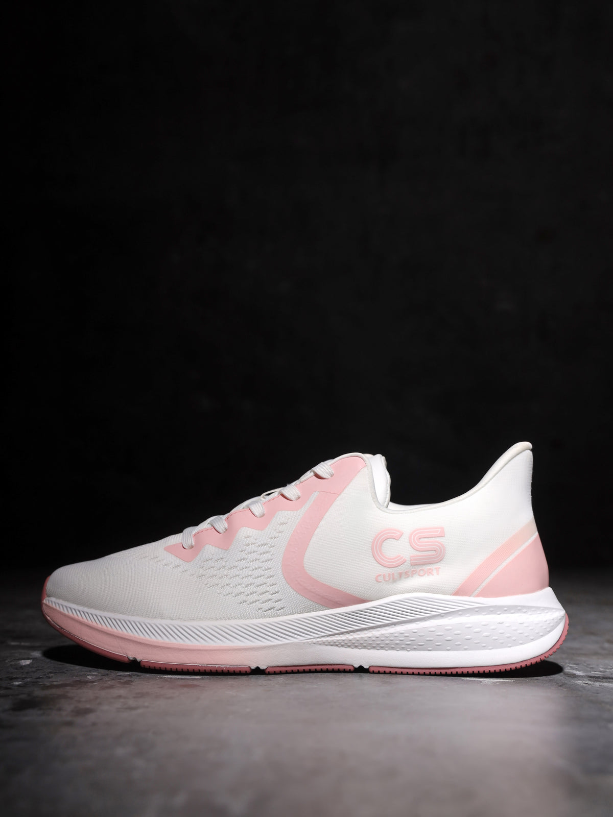 cult Dazsh Women Running Shoes - White