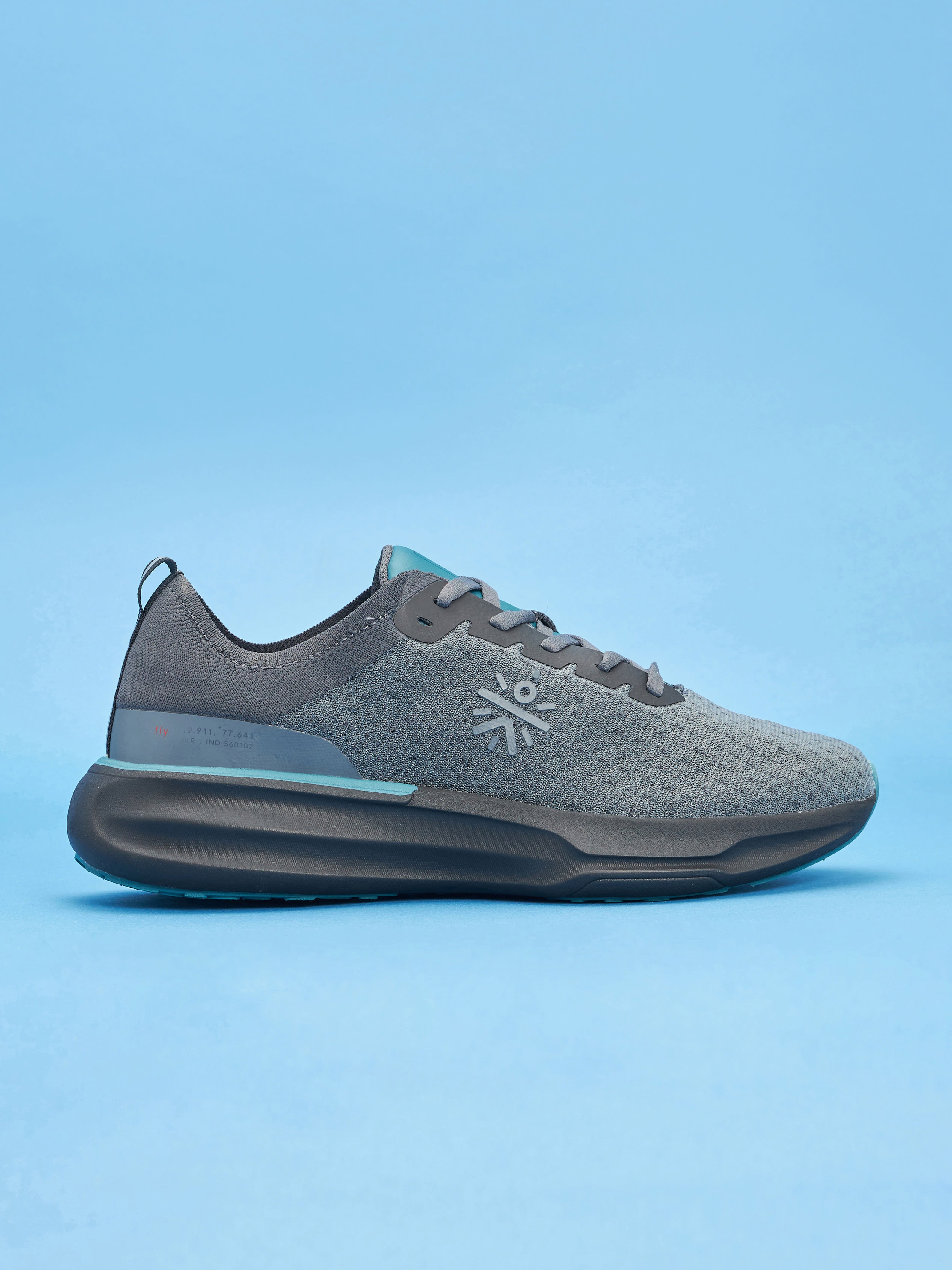cult Versa Fly Men Running Shoes - Charcoal Grey