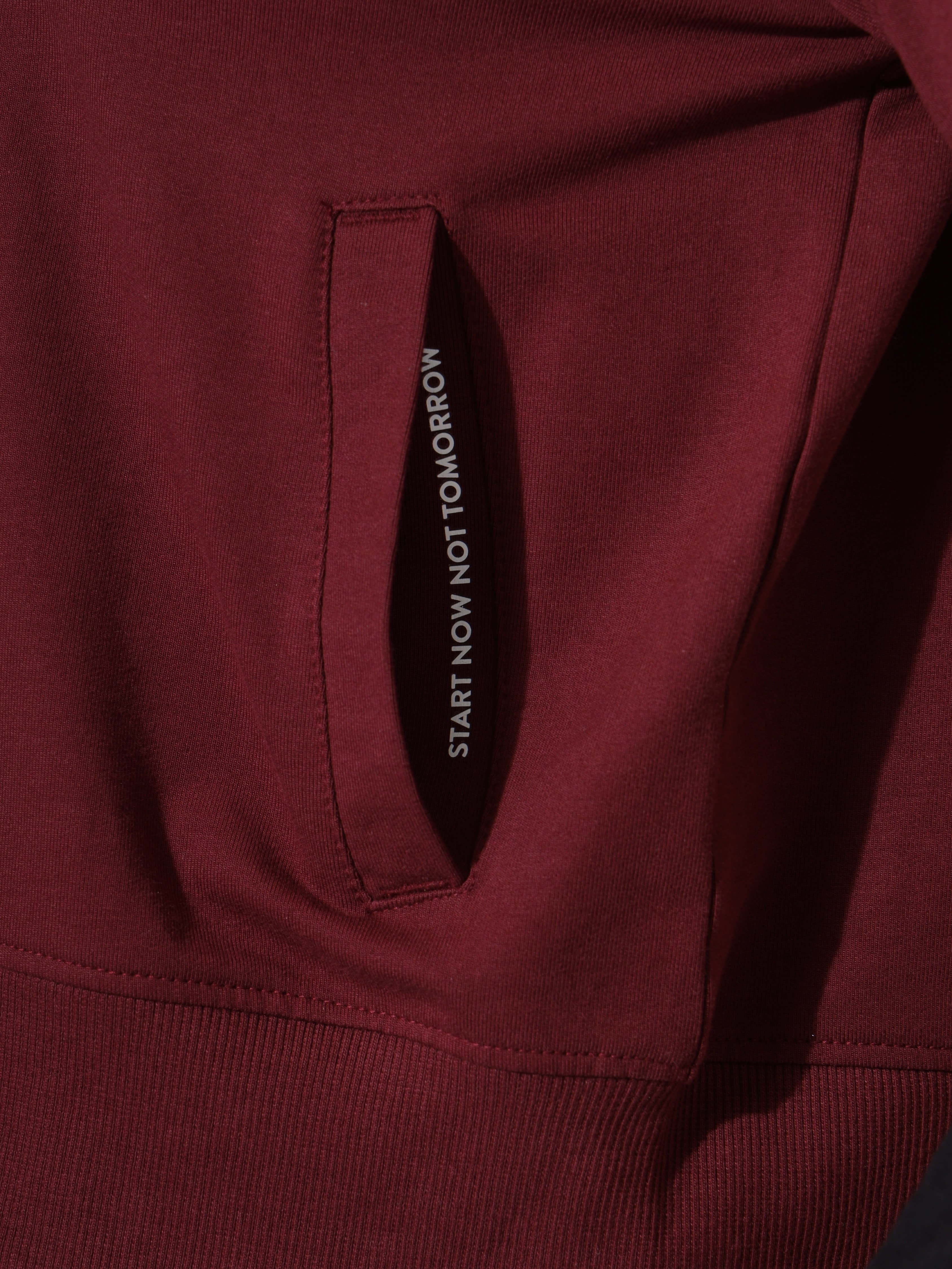 Layr Crop Lifestyle Sweatshirt