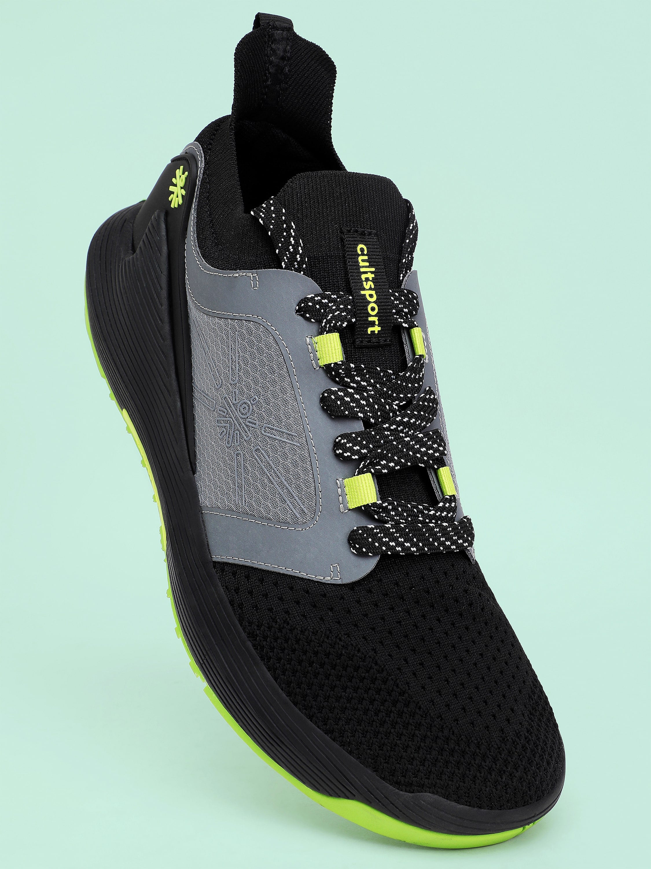 cult Crosstrain Men Training Shoes - Black