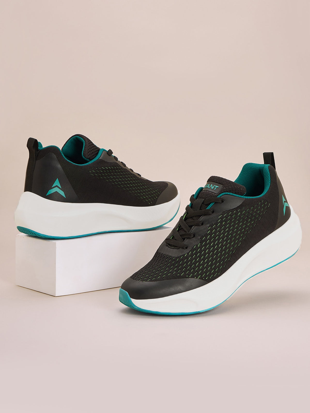 Avant Men's Stark Running Shoes - Black/Green