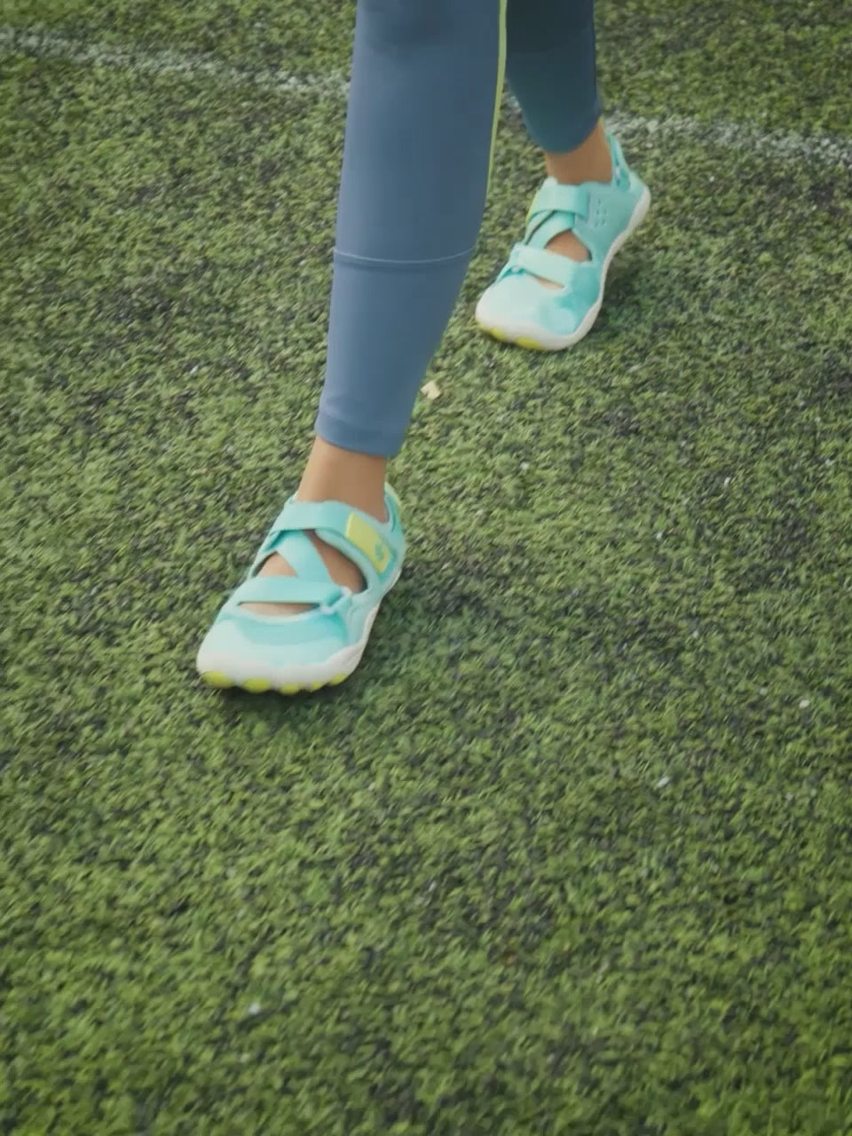 cult Women's BreezeLite Barefoot Sandals - Mint