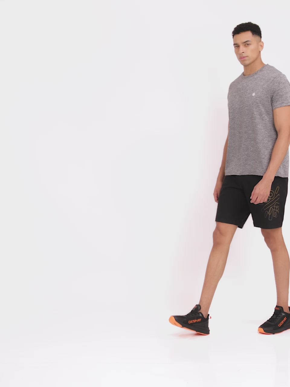 cult Comfort Men Running Shoes - Black/Orange