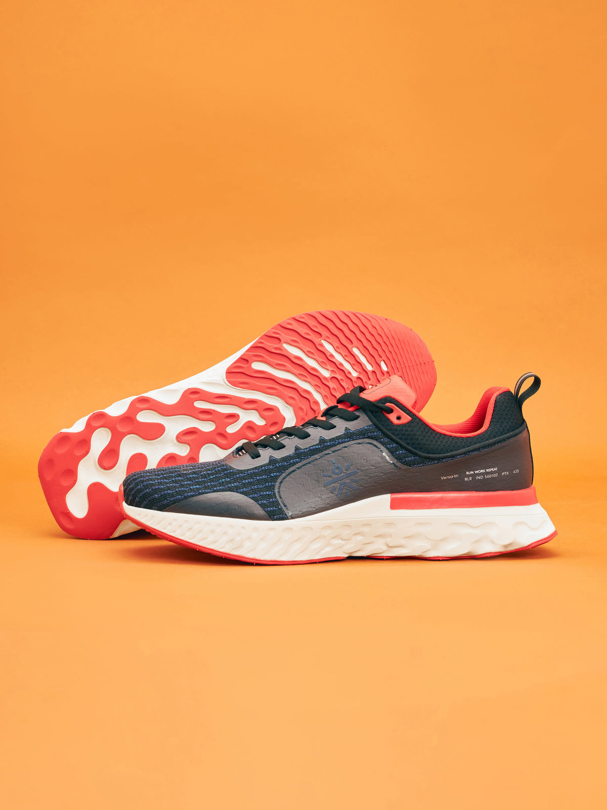 cult Versa Maze Men Running Shoes - Charcoal/Red